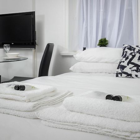 Barton Beachside Apartments: Modern Coastal Retreat Blackpool Exterior photo